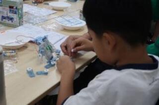 科学教室　「いこまっこチャレンジ教室『６足歩行ロボットを作って動かそう』」（令和８年９月１２日　於 生駒市）