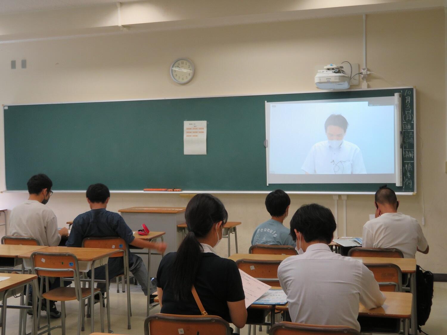 ⓪校長補佐　学校説明.JPG