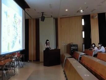 講演の様子１