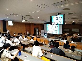 講演の様子２