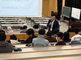 パナソニック オペレーショナルエクセレンス株式会社 モノづくり研修所 辻 崇雄 様による特別講義を実施！！