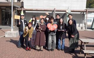 演劇ワークショップ「心を動かし、生活を豊かに。発見、衝撃、虚構ツアー！」を実施しました