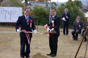 高専制度創設60周年・奈良高専創立60周年記念植樹式