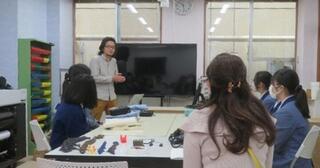 小林聖心女子学院の生徒たちによる起業家工房デジタルものづくり体験