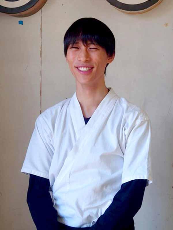 嶽野 雄一