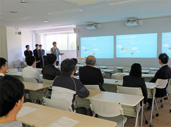 報告会2018_004_報告の模様2