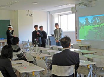 報告会2018_005_報告の模様3